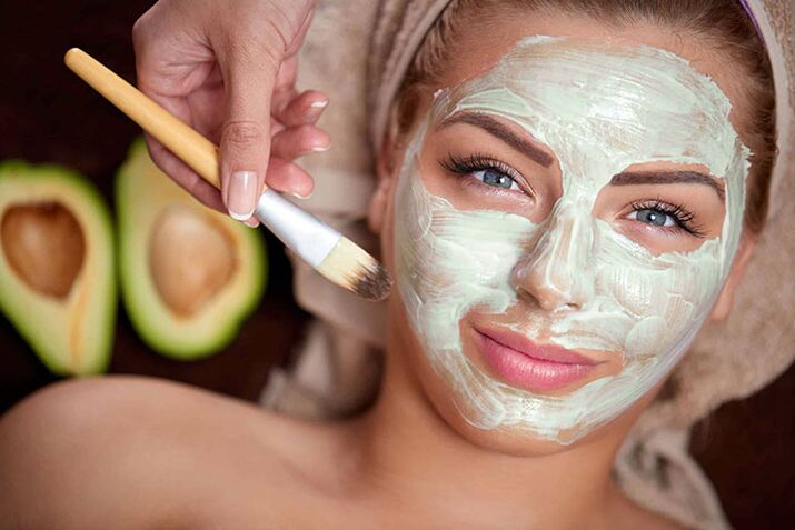 Applying the mask on the face for rejuvenation at home